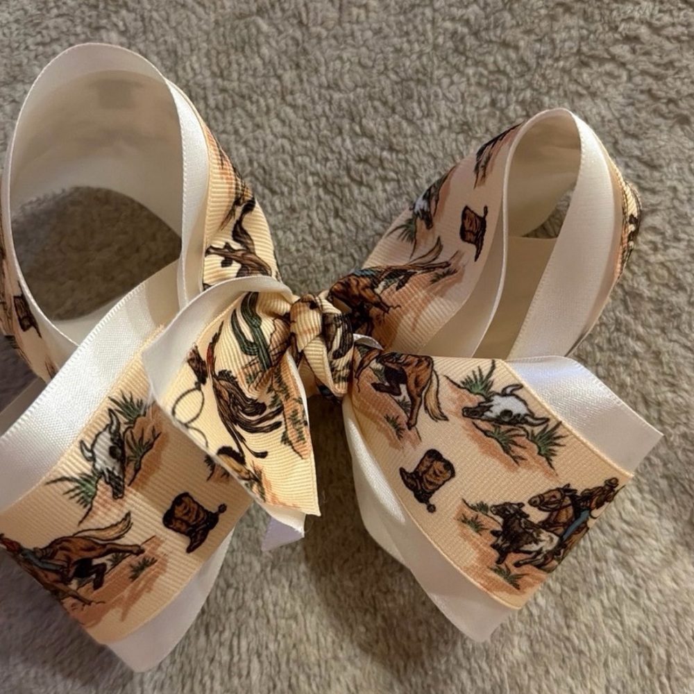 Western Bow with Clip!